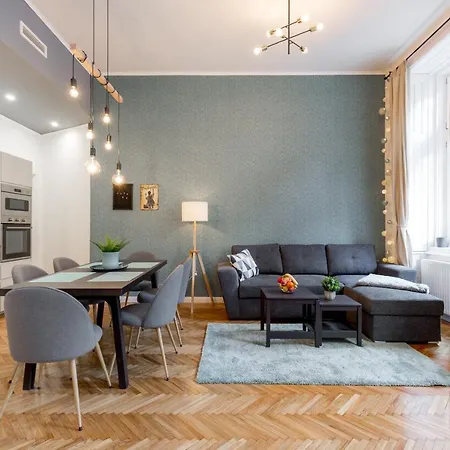 Royal Ferenciek * Budapest